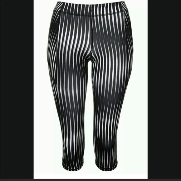 Ivy Park Striped Athletic Workout/ Training Capri Leggings size Small - Picture 1 of 4